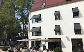 Beckers Boutique Hotel